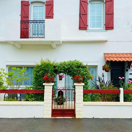 Appartement Neuf Et Moderne Saint-Palais  エクステリア 写真