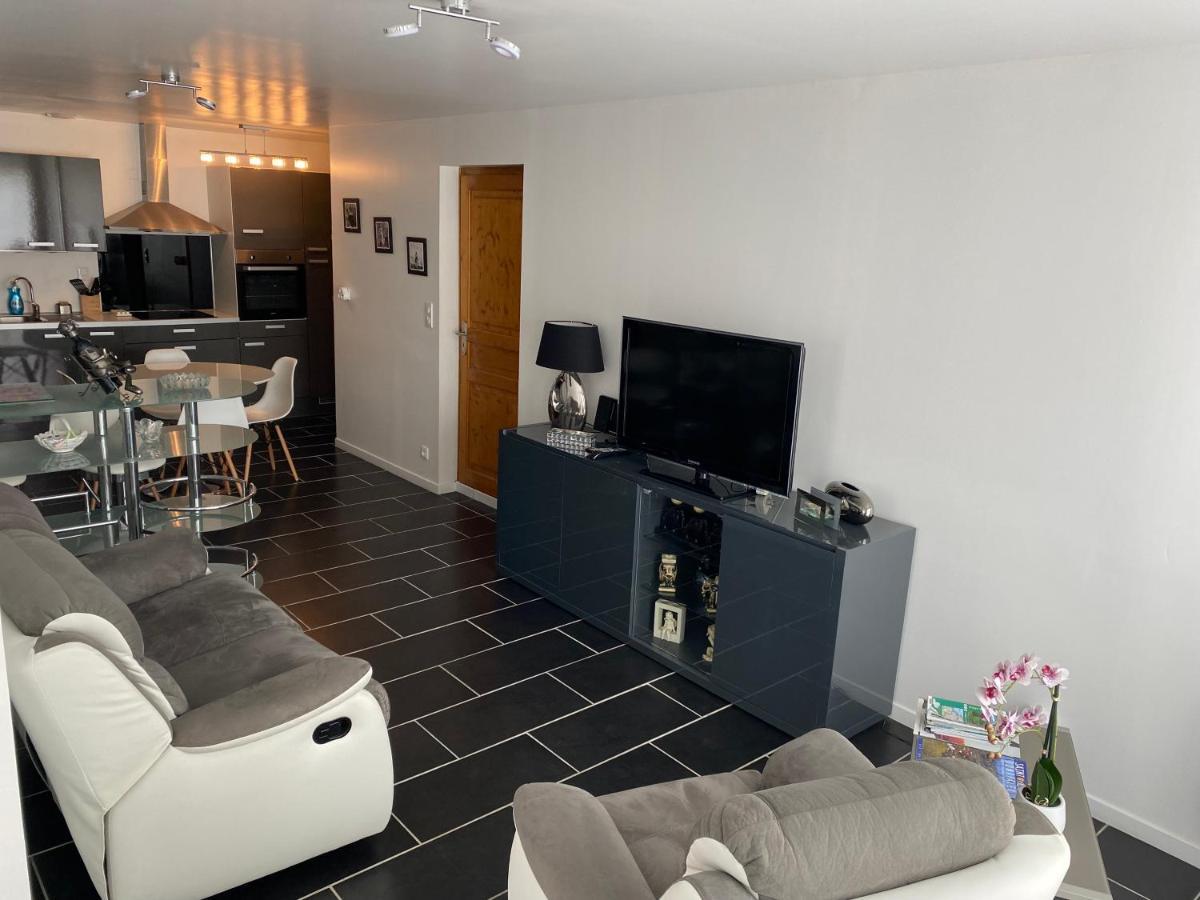 Appartement Neuf Et Moderne Saint-Palais  エクステリア 写真